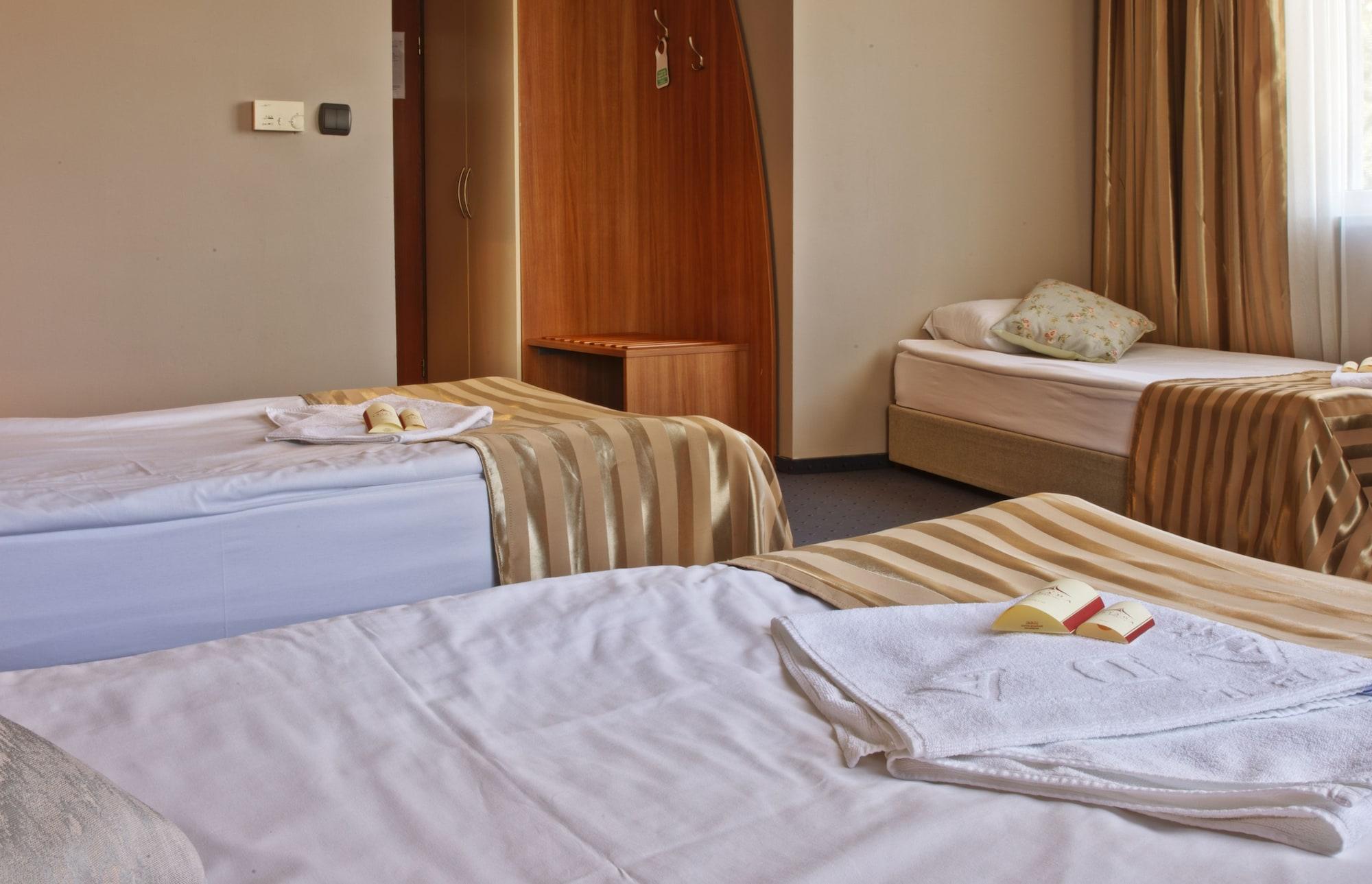Triada Hotel โซเฟีย ภายนอก รูปภาพ
