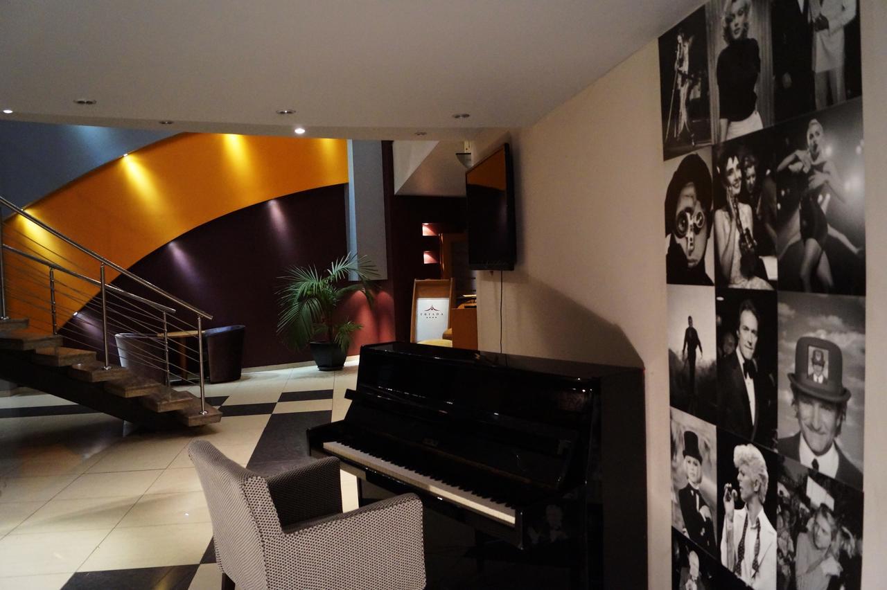 Triada Hotel โซเฟีย ภายนอก รูปภาพ