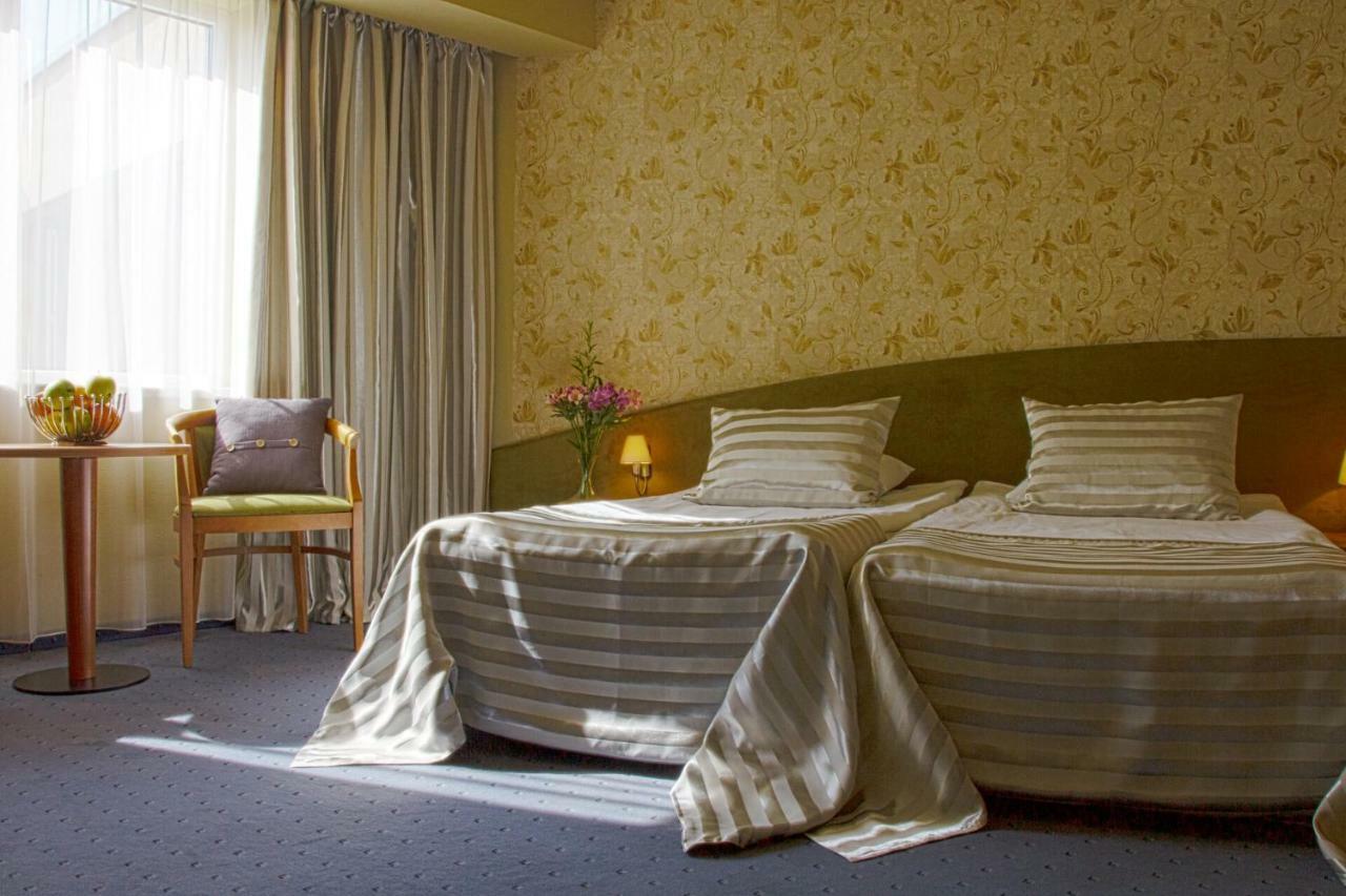 Triada Hotel โซเฟีย ภายนอก รูปภาพ